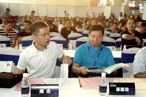 湖南銘騰智能科技有限公司,智能停車場管理系統(tǒng),智能化監(jiān)控系統(tǒng)服務(wù),智能防盜報(bào)警系統(tǒng) 湖南銘騰智能科技有限公司,智能停車場管理系統(tǒng),智能化監(jiān)控系統(tǒng)服務(wù),智能防盜報(bào)警系統(tǒng)