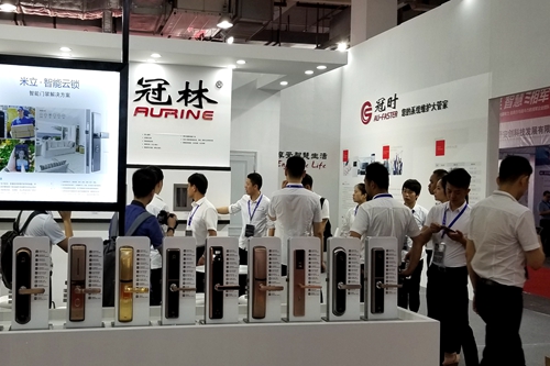 湖南銘騰智能科技有限公司,智能停車場管理系統(tǒng),智能化監(jiān)控系統(tǒng)服務(wù),智能防盜報(bào)警系統(tǒng) 湖南銘騰智能科技有限公司,智能停車場管理系統(tǒng),智能化監(jiān)控系統(tǒng)服務(wù),智能防盜報(bào)警系統(tǒng)